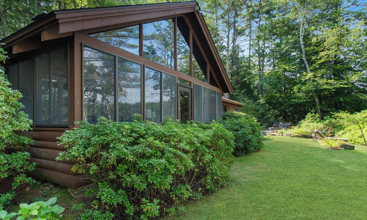 Center Harbor Cabin | Secluded Waterfront Lodge with guest cottage