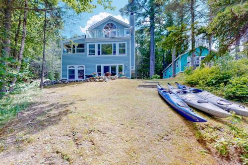 Phippsburg House | Secluded waterfront home with firepit, gas grill, kayaks, dock, balcony, & patio