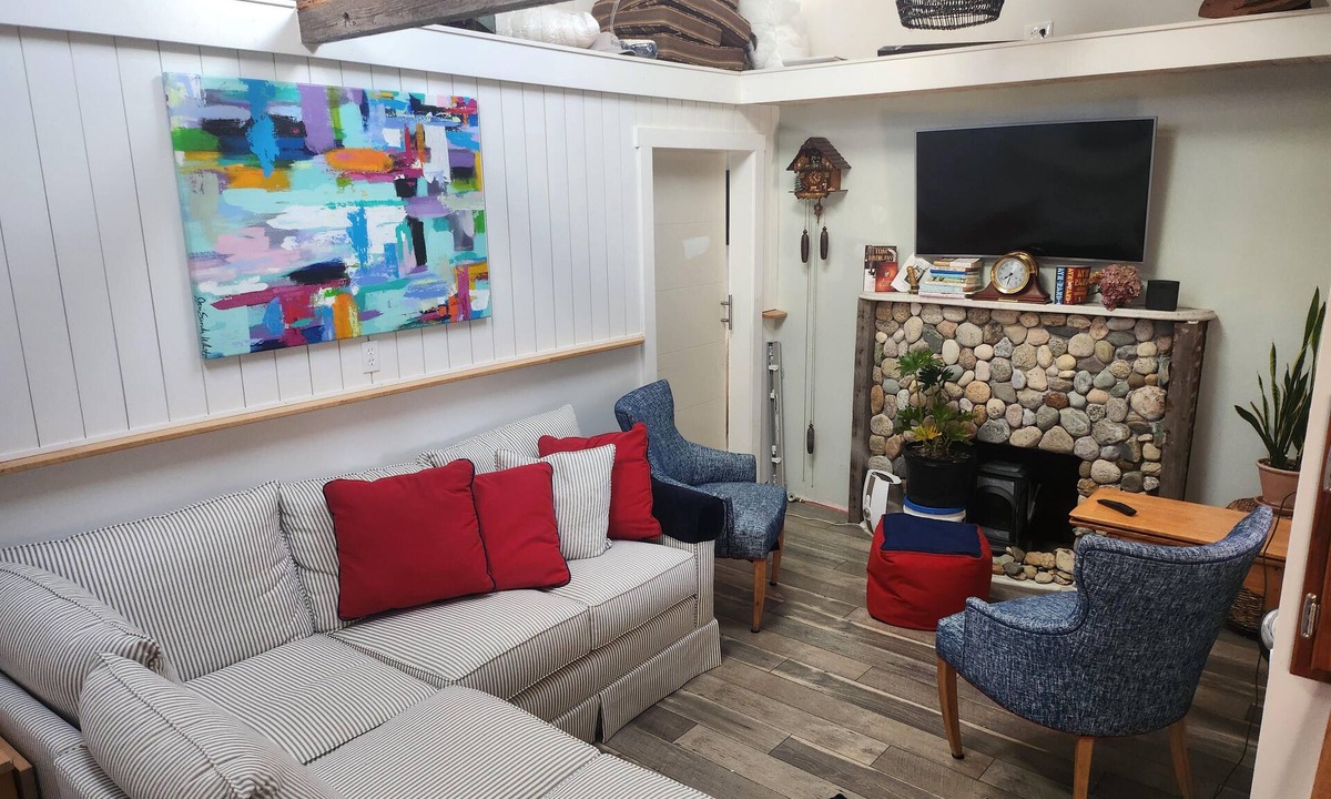 Lords Point Cottage | Sept-May cheap