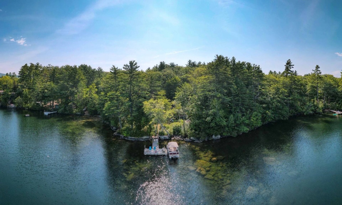 Moultonborough House | Singing Eagle Lodge on Squam Lake
