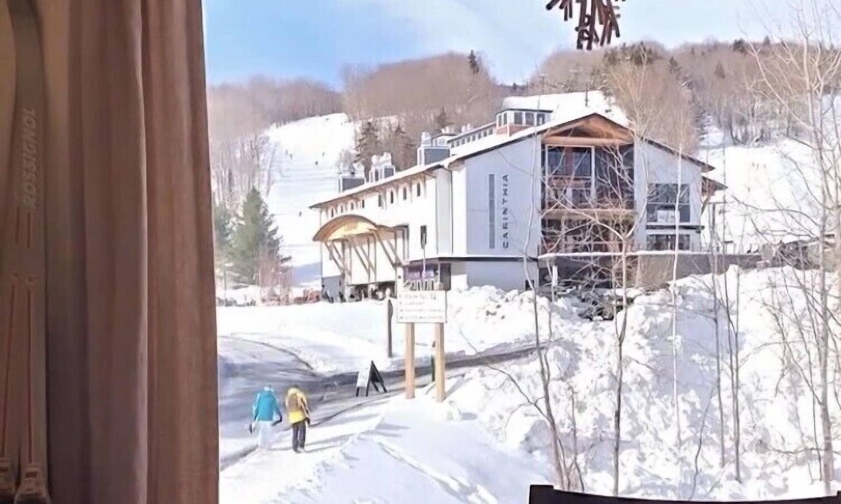 West Dover Condo | Ski In/Ski Out at Carinthia Base