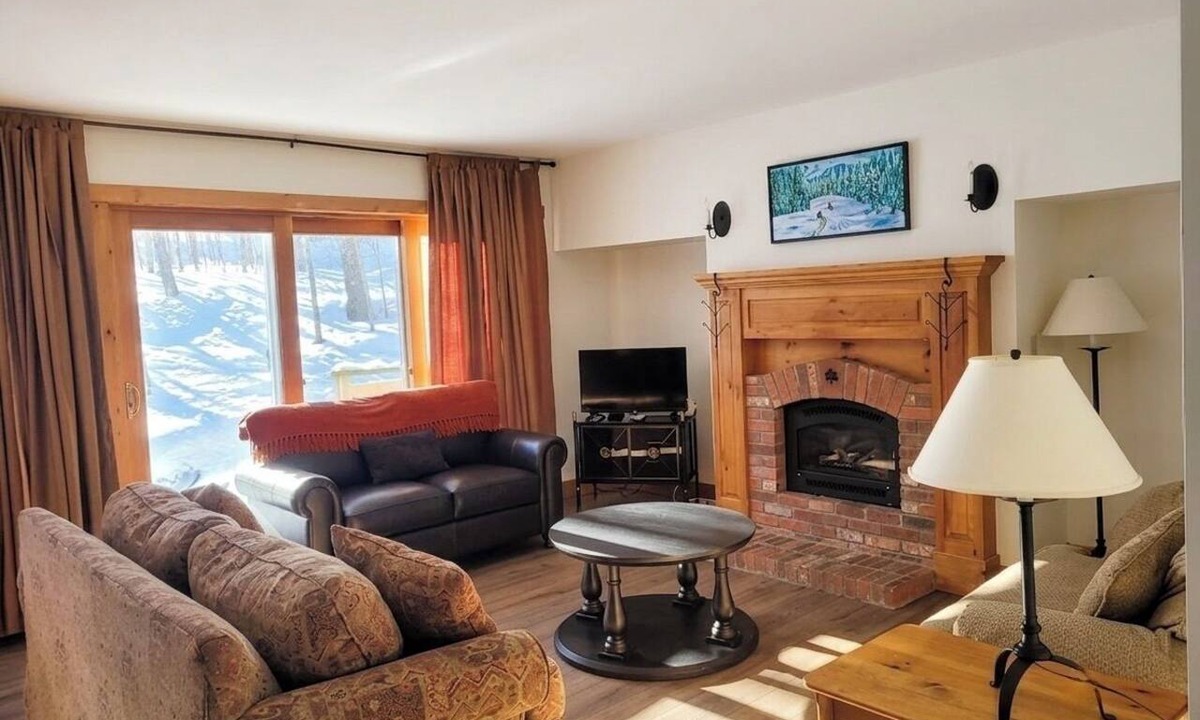 North Troy Condo | Ski in/Ski out at Jay Peak- 10 feet from Grammy Jay Run