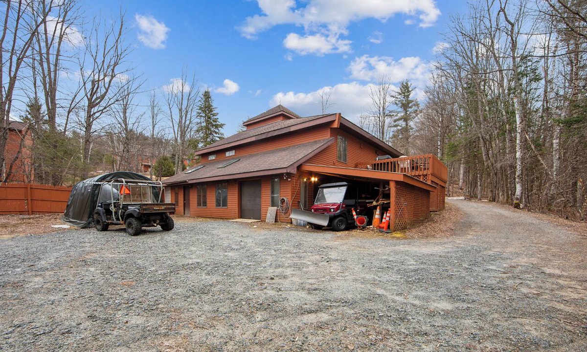 North Creek House | Ski + Stay Near Gore Mtn | Covered Heated Pool + Game Lounge | Peaceful Valley