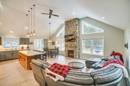 West Bridgton House | Ski, Swim, Kayak, Fish & Boat! Fam Bridgton Home