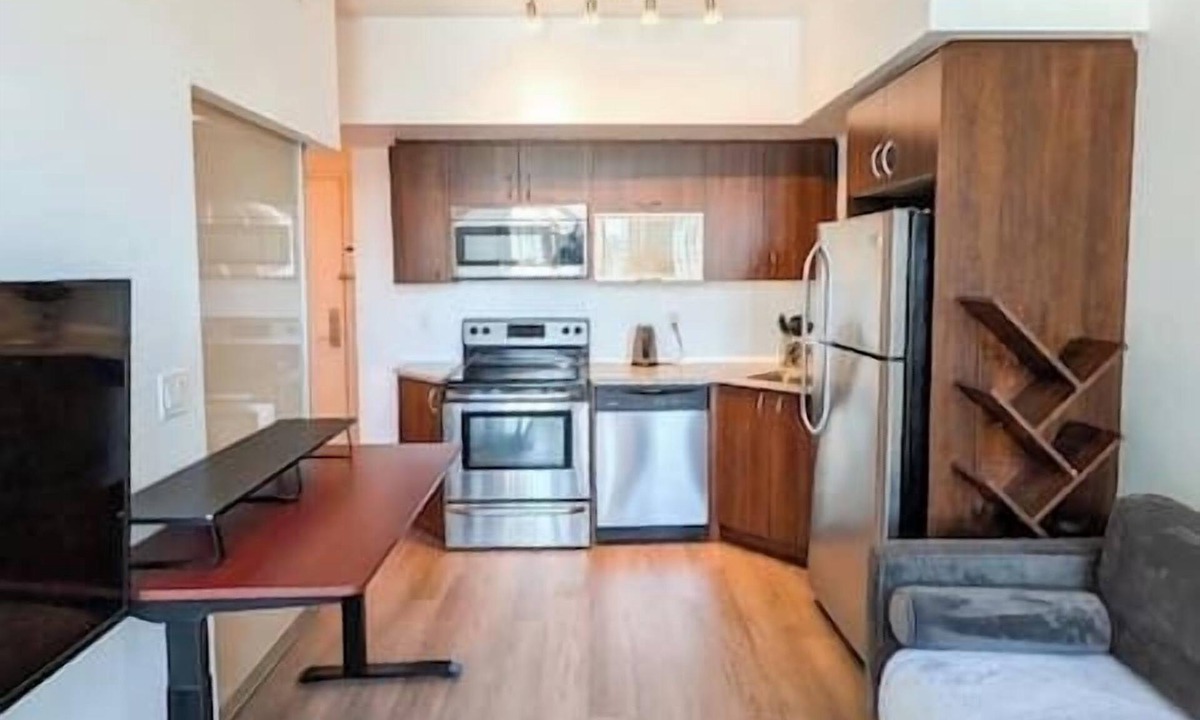 Liberty Village Condo | Sleek 1BR Suite in Liberty Village w/Full Gym