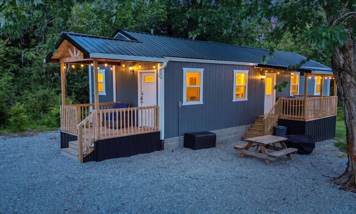 Somerset Cabin | Small Batch Retreat