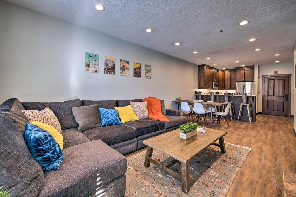 Salt Lake Mountain Resorts House | Solitude Mountain Slopeside Ski Condo w/Hot Tub!