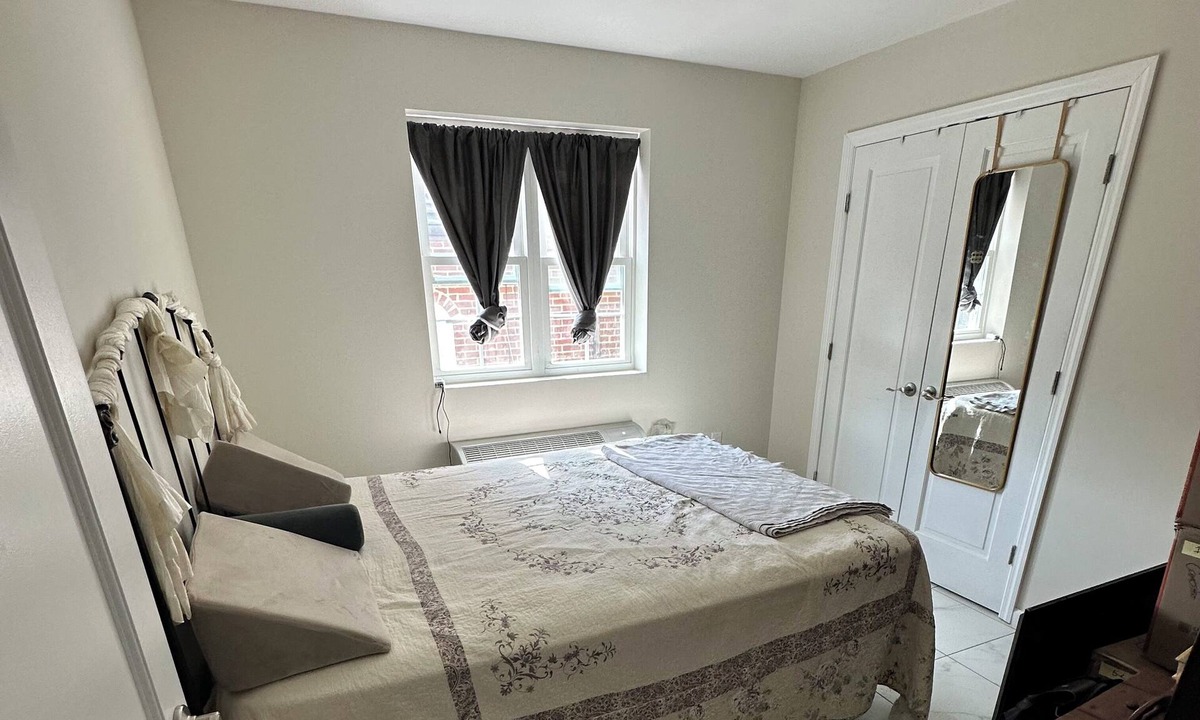 Eastchester Apartment | Spacious 3-bedroom suite with AC/heat, WiFi, utilities, housekeeping included.