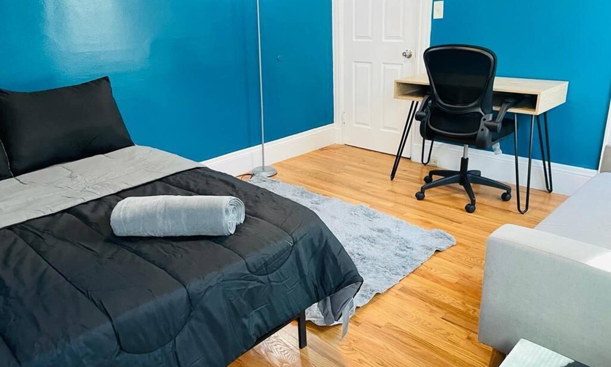 Dorchester Apartment | Spacious 4-bedroom apartment with AC, WiFi in charming Boston