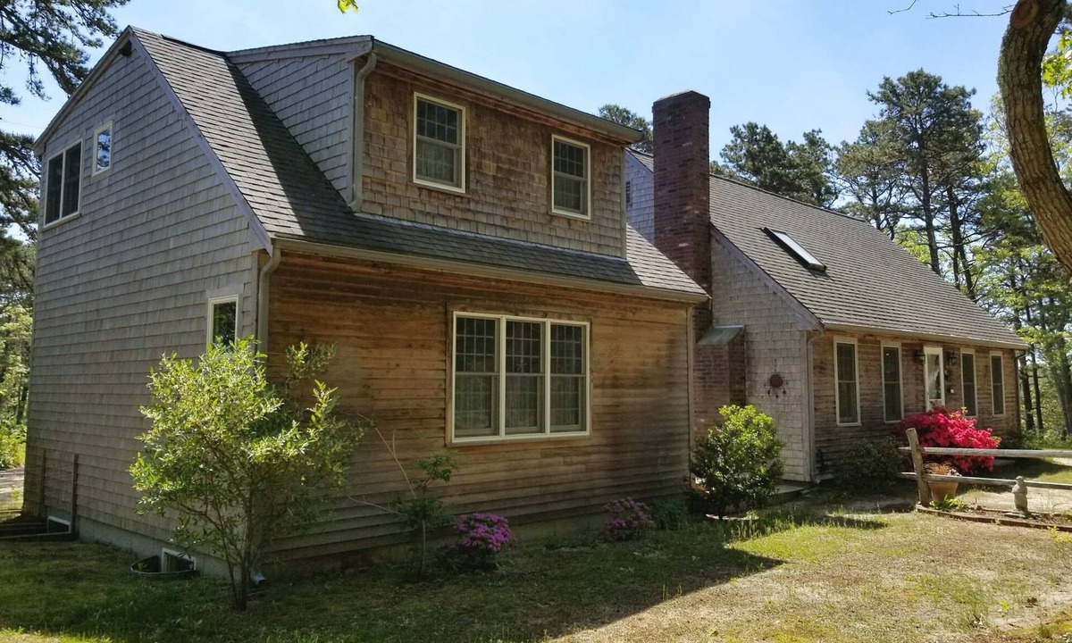 Wellfleet House | Spacious 4BD-Central A/C, Screen Porch, Deck, Outdoor Shower, Walk to Dyer Pond