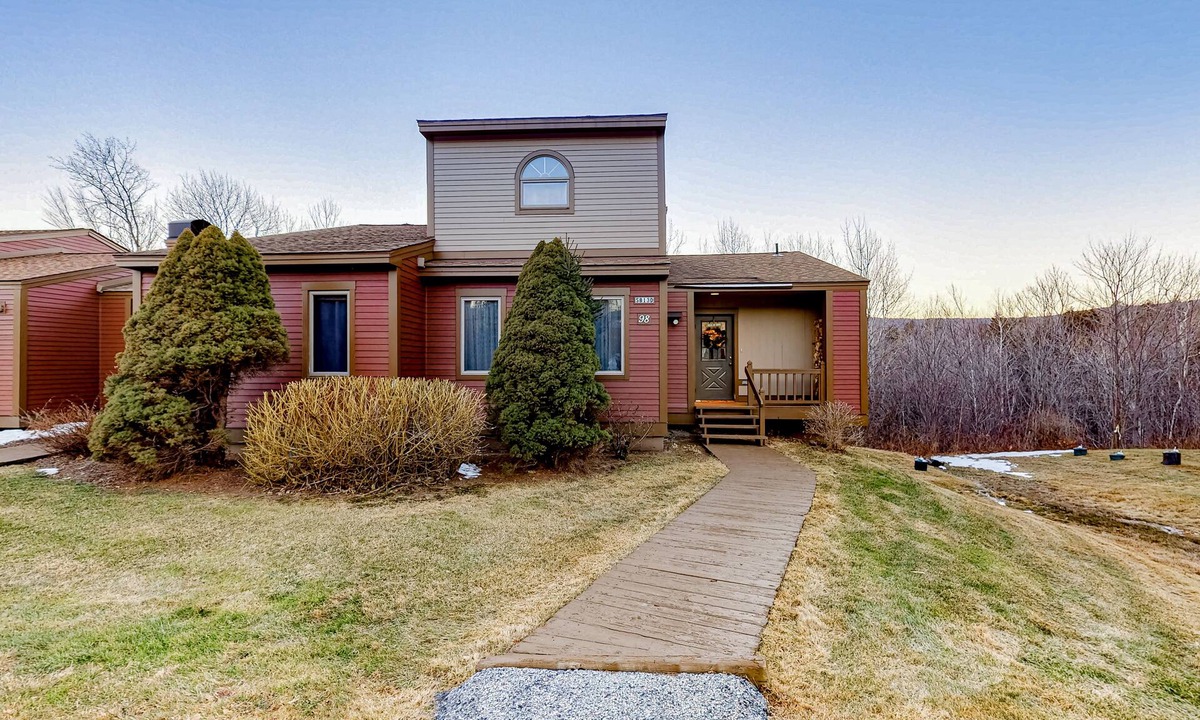 West Dover House | Spacious, Dog-Friendly Home with a Wood Fireplace plus Shared Pool & Hot Tub