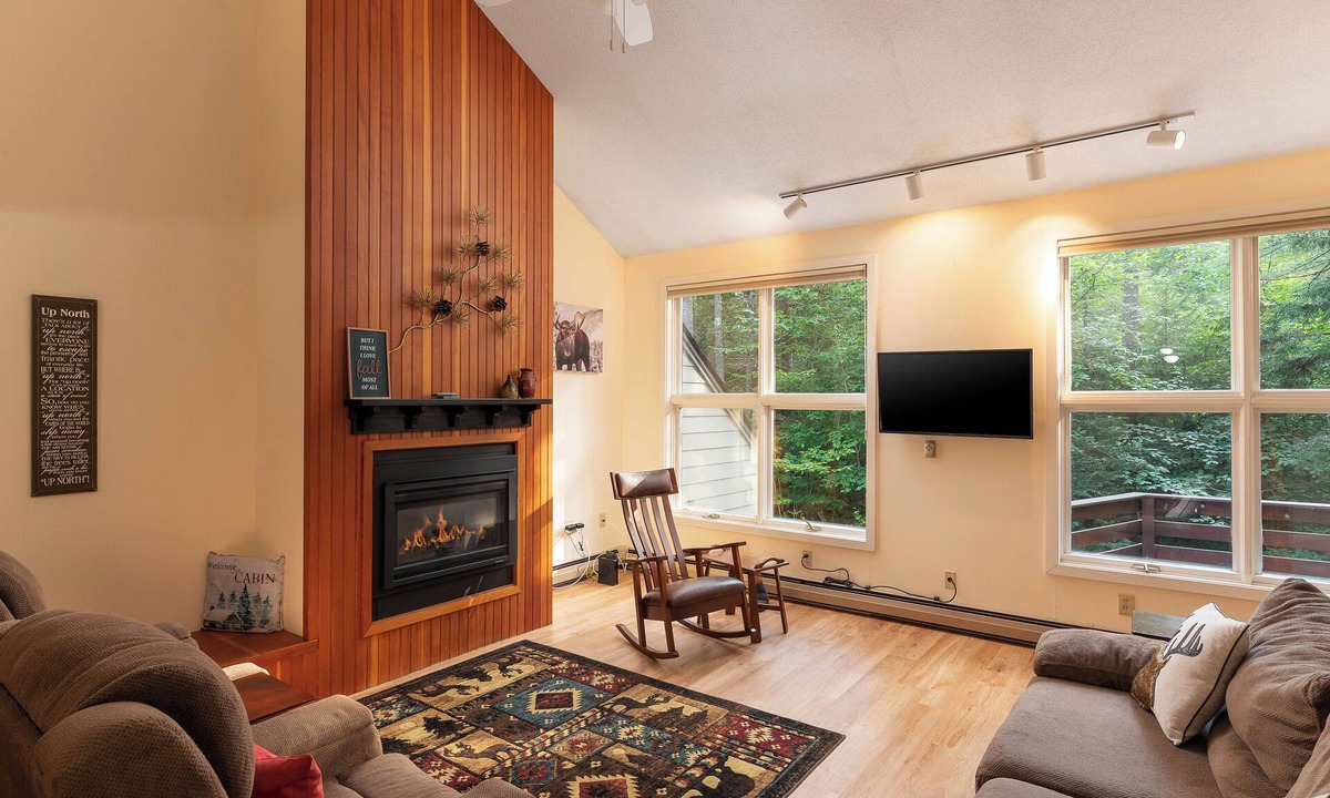 North Conway House | Spacious Home near Diana's Baths!