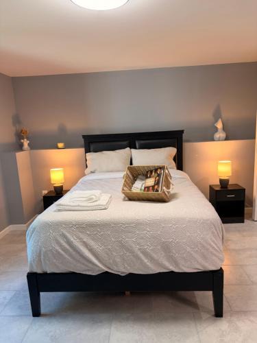 New Milford House | spacious room near downtown New Milford