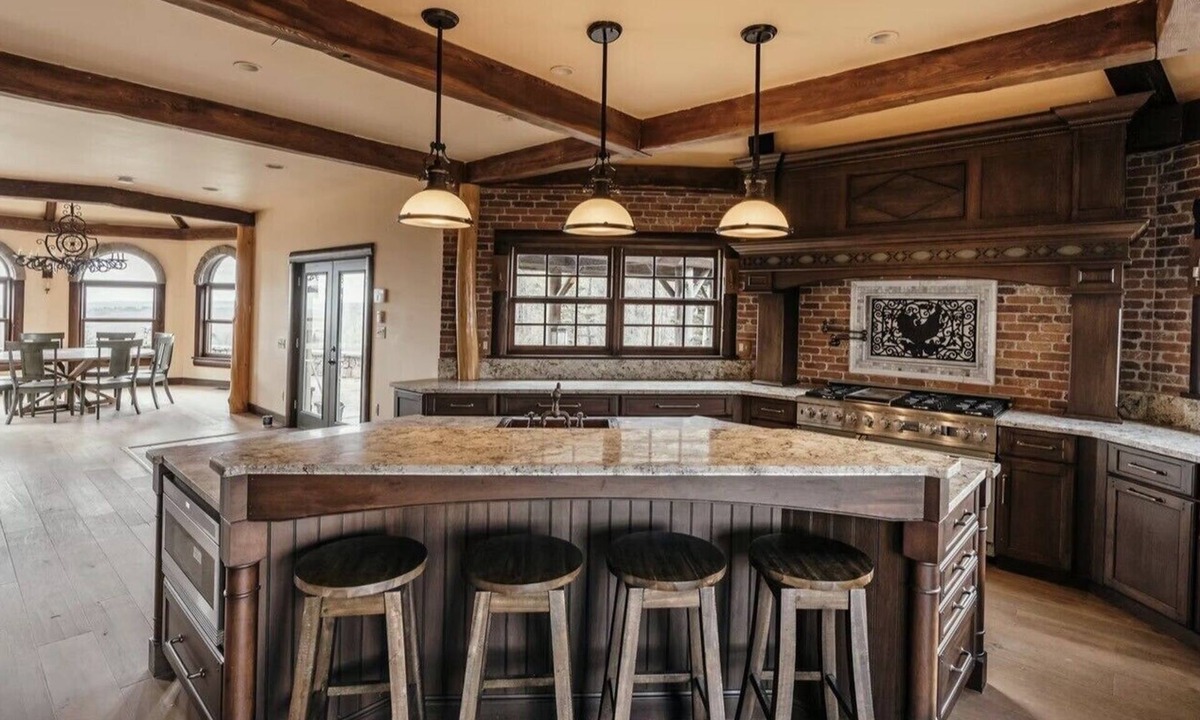 Roscoe House | Spectacular Mountain Getaway/6 Bedroom Home with Studio and Panoramic Views