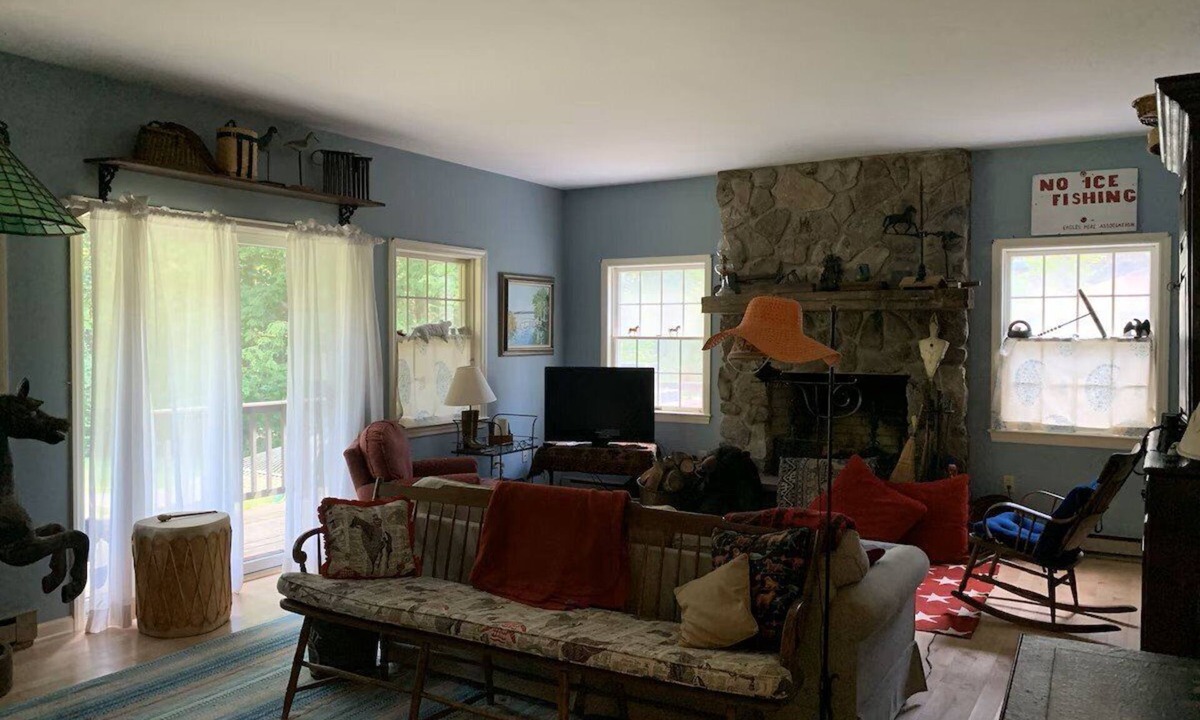 Eagles Mere House | Stay Put - Robin Vacation Rentals