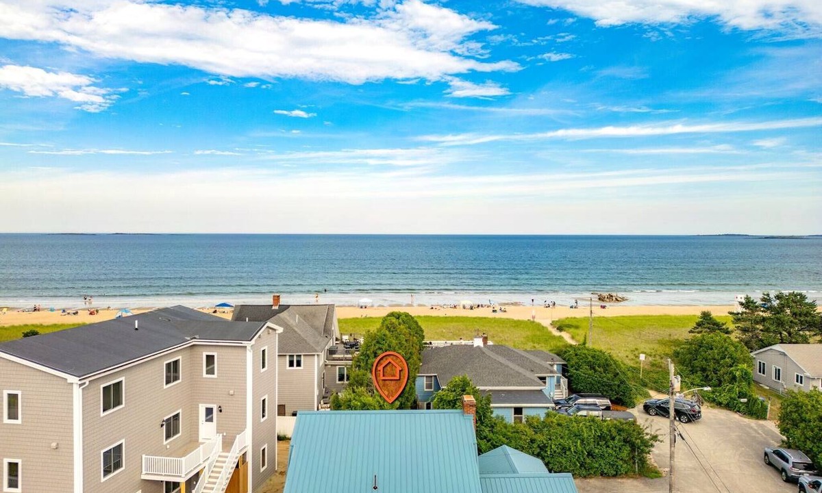 Old Orchard Beach Apartment | Steps to the Beach! Dog & Fam. Friendly, Outdoor Shower & Lounge Area, Sleeps 6