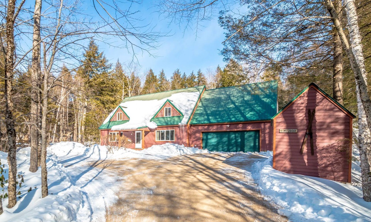 Intervale House | Story Land, Living Shores, 3.8 miles.
