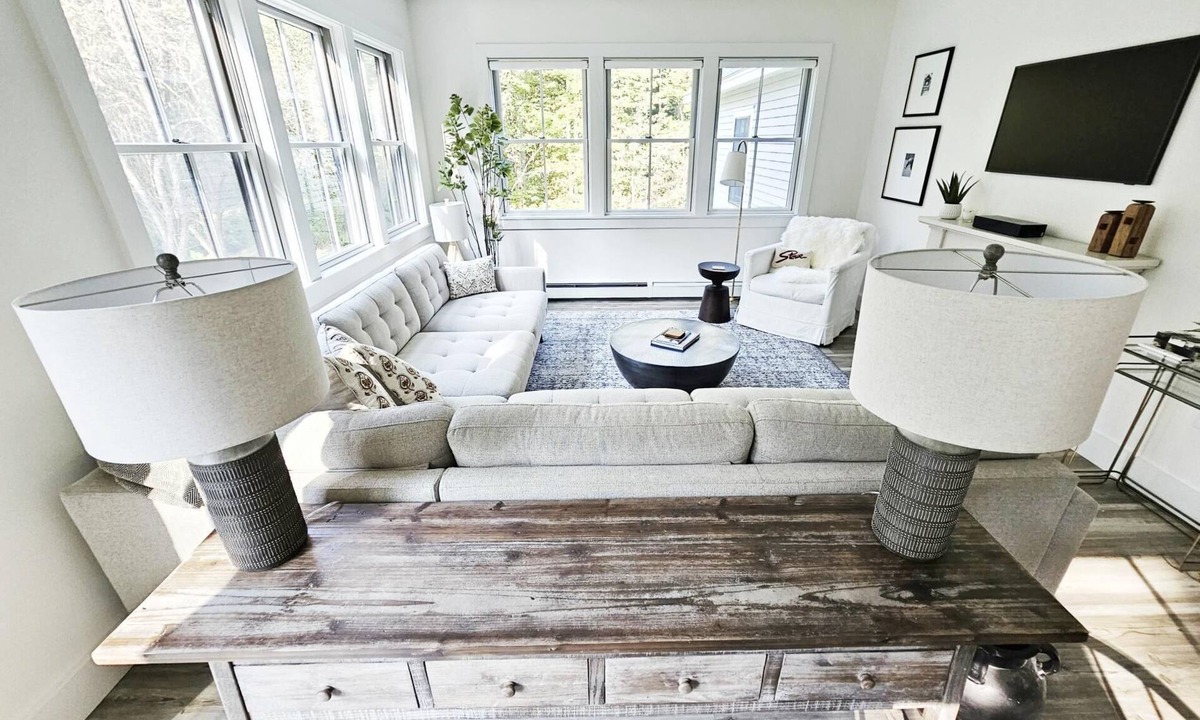 Stowe Hollow House | Streamside Hollow - Stowe Retreat in the Woods