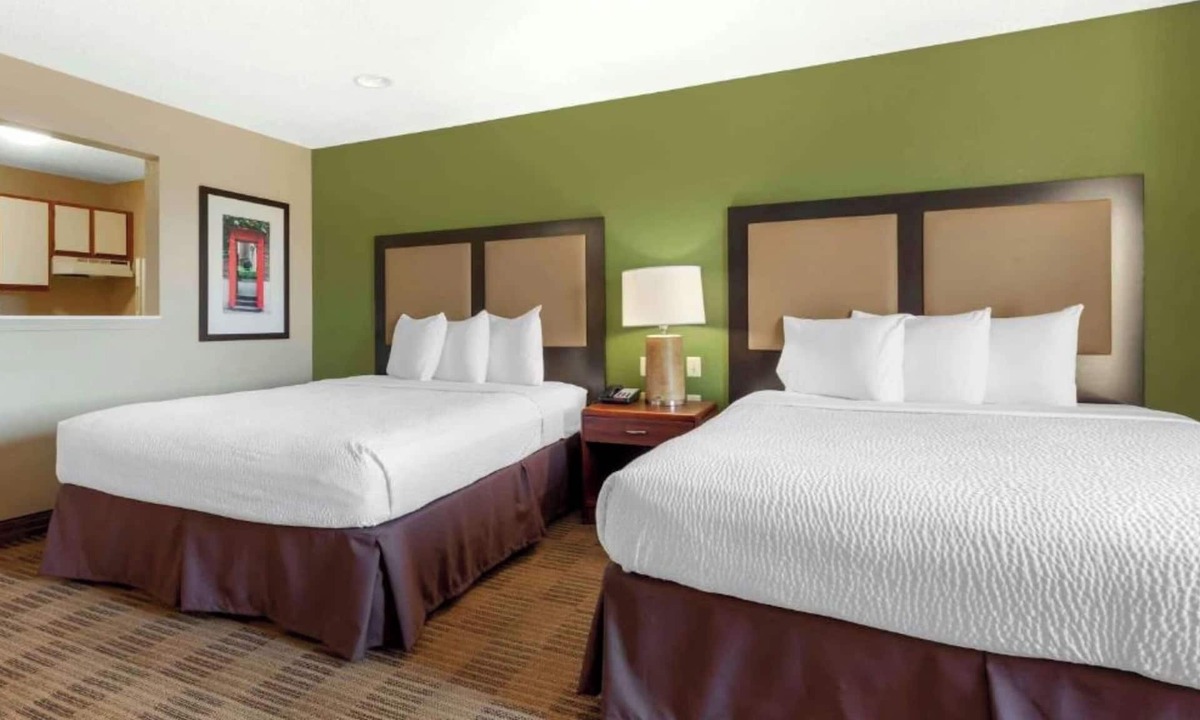 Lisle Hotel | Studio 6 Corporate Extended Stay Chicago Lisle IL