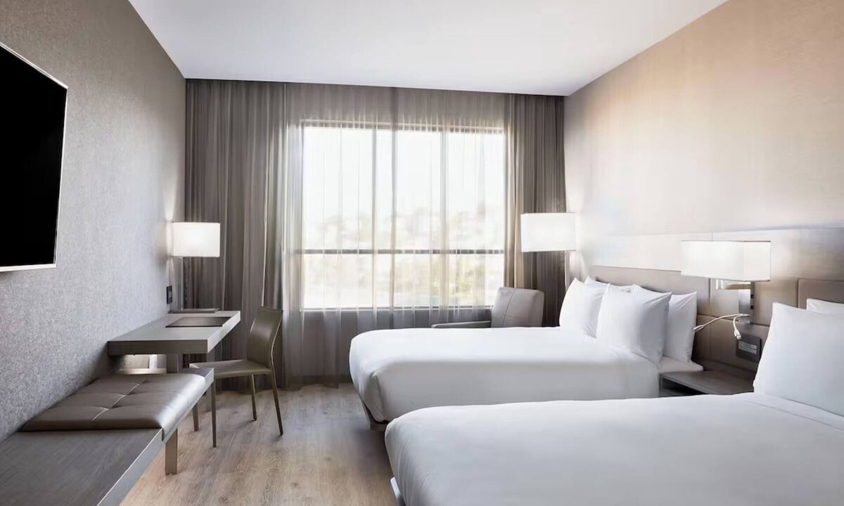 Portland Hotel | Stunning Waterfront Room w/Casco Bay Views – Steps to Old Port District