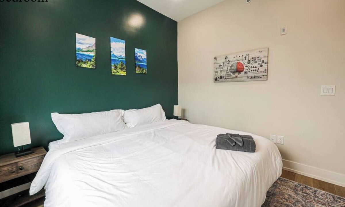 North Philadelphia East Apartment | Stylish 1BR retreat in the heart of Philadelphia! Enjoy a plush king bed, sleek modern kitchen & sunlit interior with upscale finishes throughout. Effortless self-check-in plus on-site parking. Perfect for business trips or a fun weekend getaway.