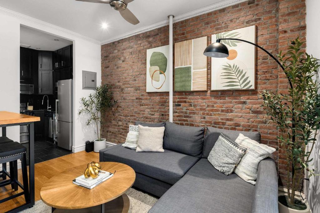 Ukrainian Village Apartment | Stylish 2-Bedroom Stay in East Village