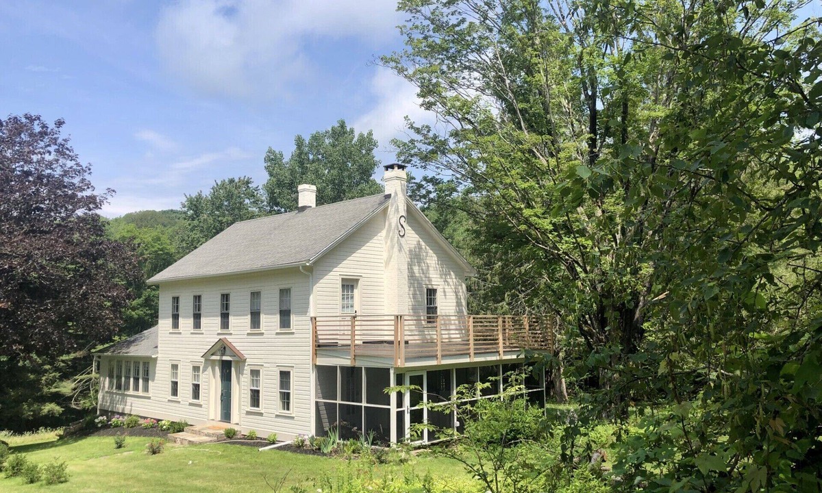 Winsted House | Stylish, renovated 3 bed 3.5 bath 1812 Colonial