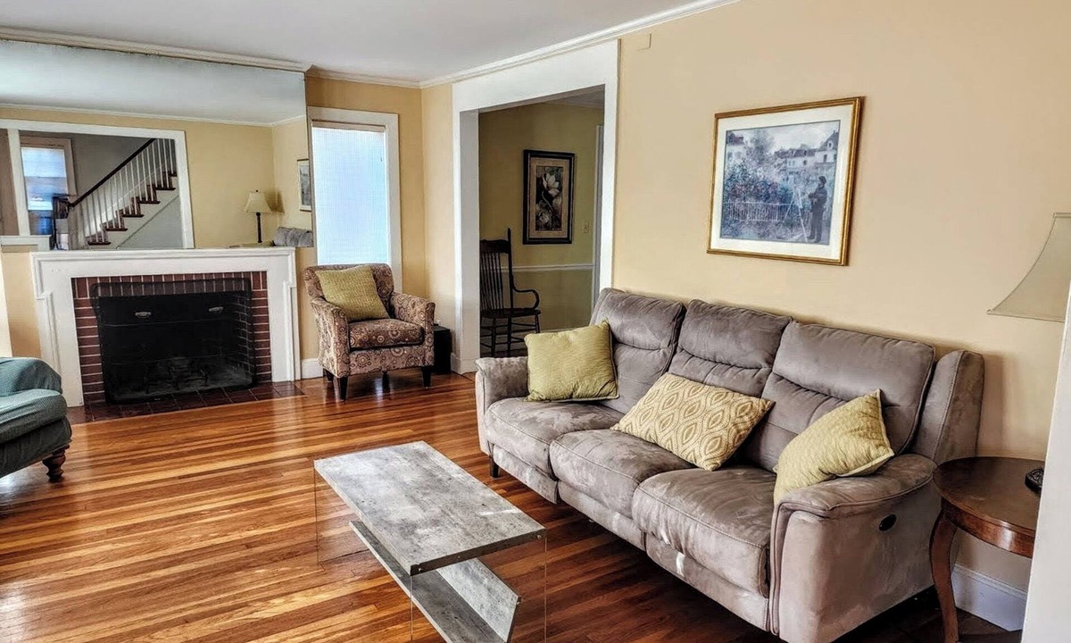 Needham House | Suburban Serenity