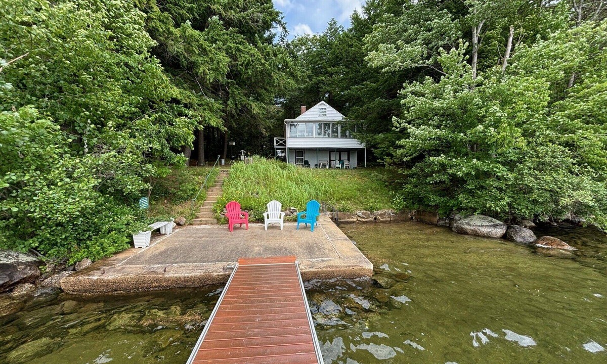Laconia Cottage | Summer Breeze on Lake Winnisquam. Pet Friendly!