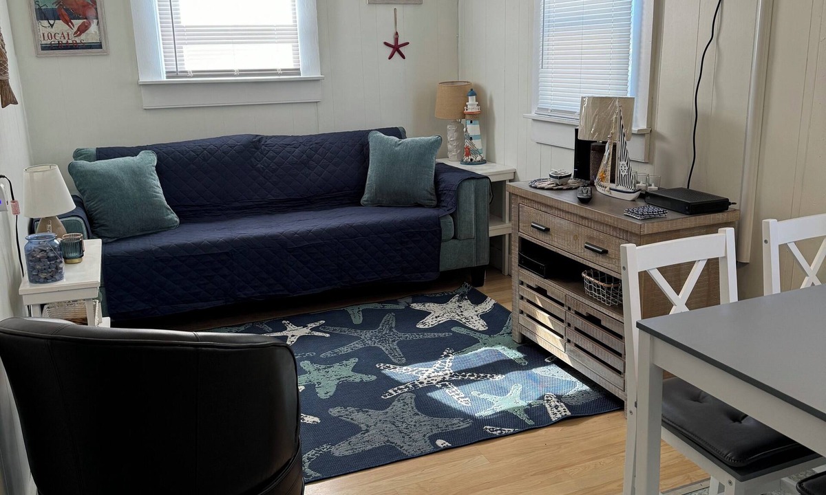 Wells Cottage | Summer Sea Cottage in WATERCREST near beaches and restaurants