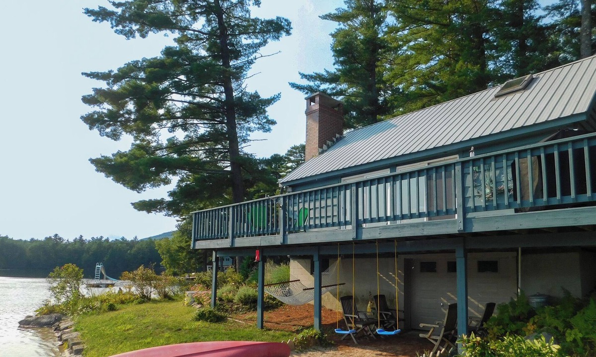 Denmark House | *SUMMER SPECIAL* Expansive 5-Bedroom Waterfront Retreat on Moose Pond