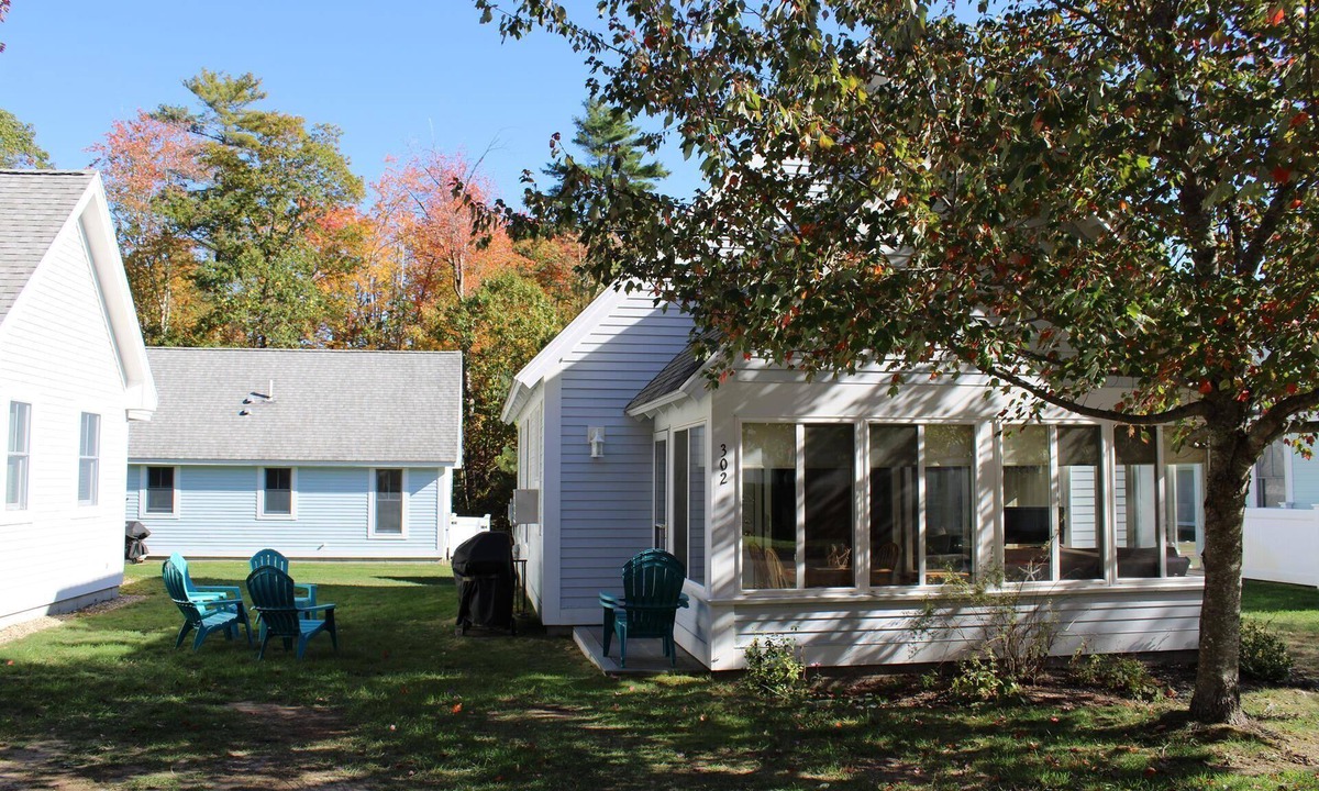 Summer Village Cottage | Summer Village fully furnished 2 BR cottage, heated pools, wifi