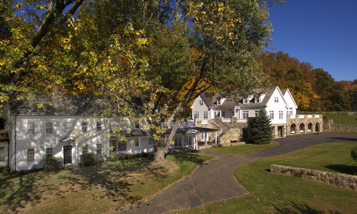 Washington House | Sunny Ridge - Best Town & Estate 2 Hrs NYC, Heated Pool, Restaurants, PoshPadsCT