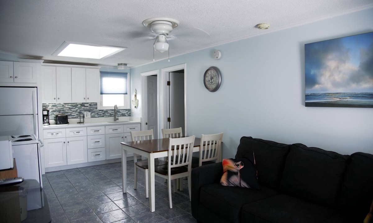 Hampton Cottage | Super Clean 2 Bedroom Cottage