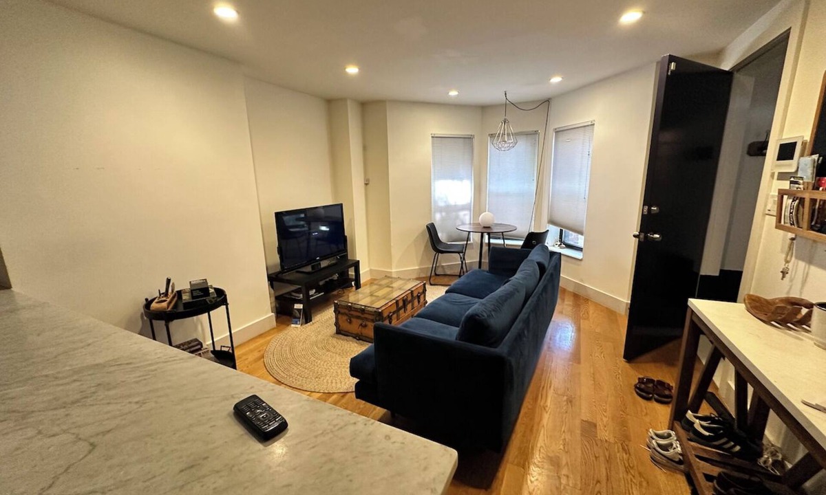 Bushwick Apartment | Super Hosted Brooklyn Flat near the L Train