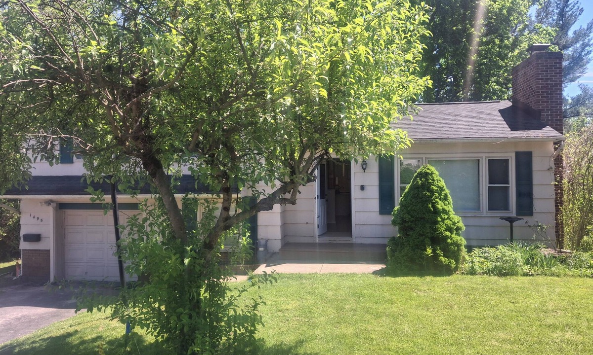 North Greece House | Superb 4-bedroom house in Rochester perfect for family getaways