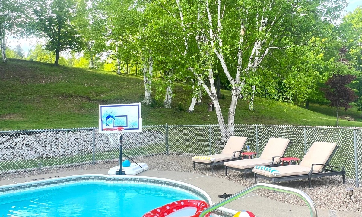 Johnsburg Ski Chalet | Superb Lodge w Heated Pool, Large Hot Tub, Game Room, 15mins to Gore Mountain!