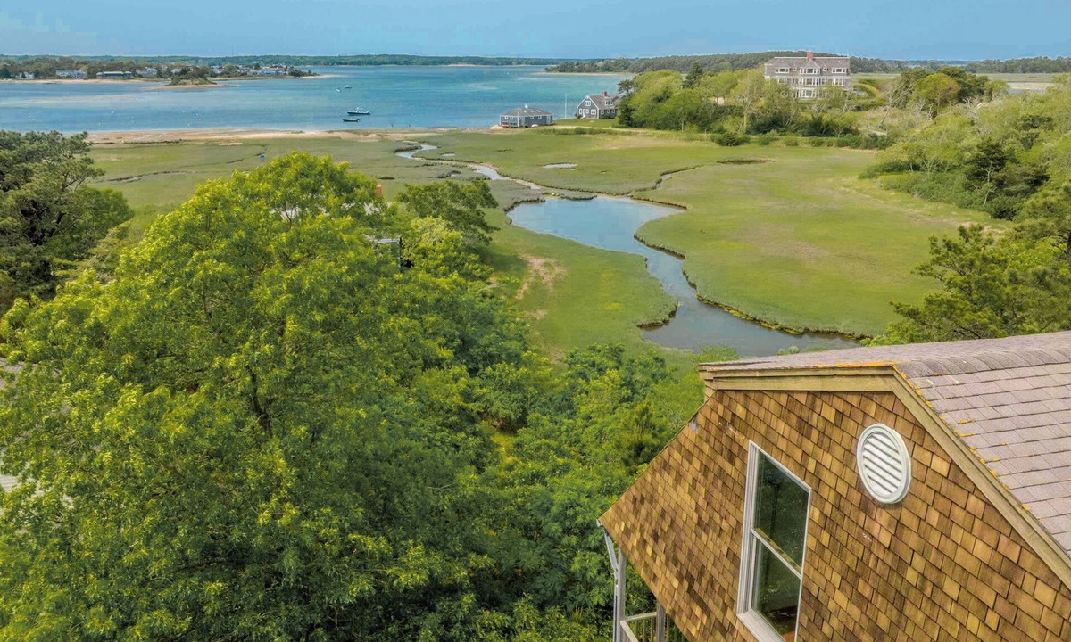 North Chatham House | Sweeping Views, 150 Yards to Private Beach!