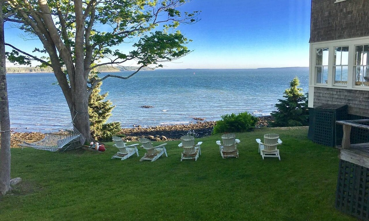 Castine House | Sweeping Views with Private Beach in Castine