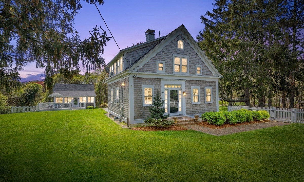 Harwich Center House | Sweet Retreat: Relax, Reconnect & Unwind