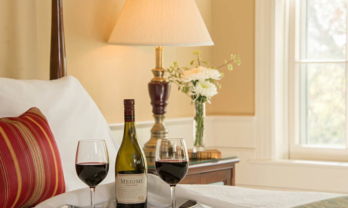 Middlebury Hotel | Swift House Inn