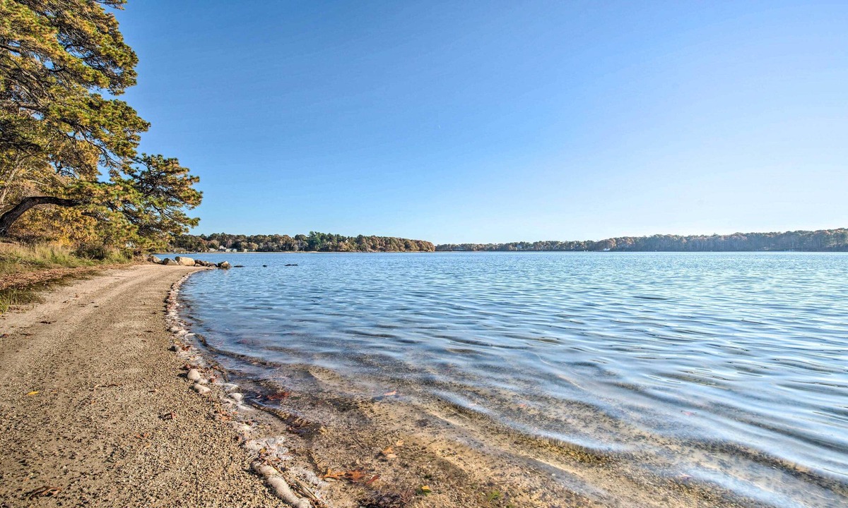 South Dennis Cottage | Swim & Unwind! Follins Pond Cottage Near Beach
