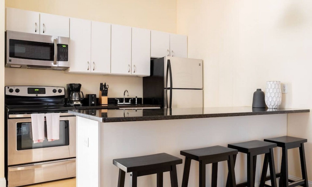 Downtown Boston Apartment | Temp301-4/2 · Beautiful 4br 2br | Downtown Xing | High Ceilings