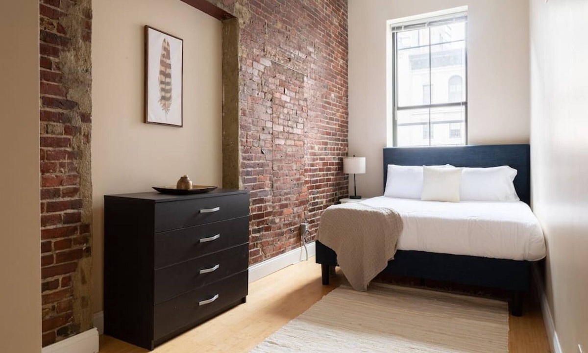 Downtown Boston Apartment | Temp304-4/2 · Large Ceilings | Centrally Located 4bed 2bath