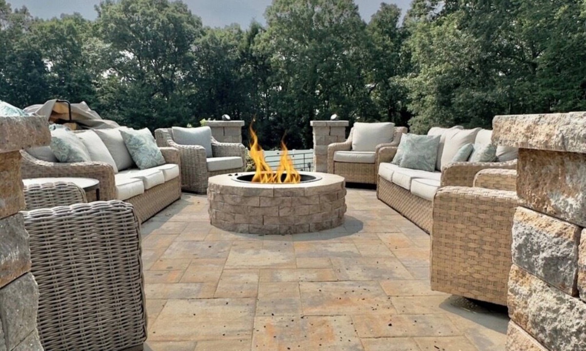 East Lyme House | The Atrium at Seven Acres - Pool, Retreat, Privacy
