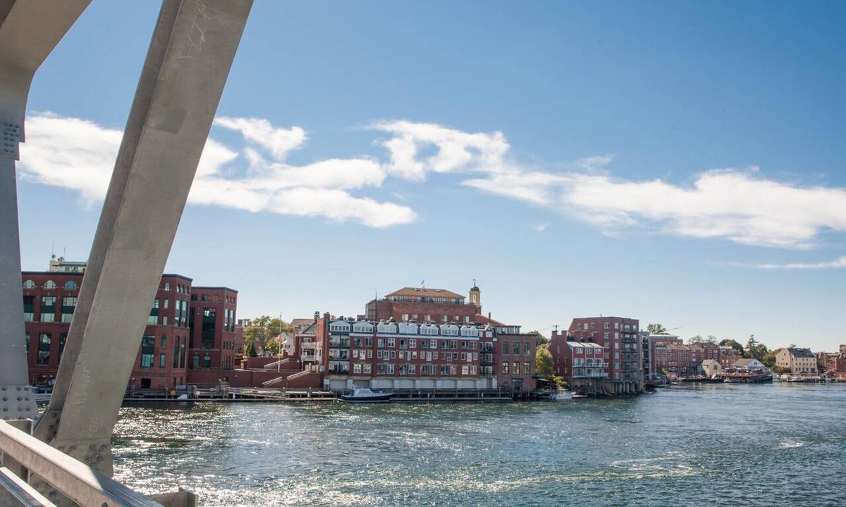 Portsmouth Hotel | The Bow Hotel