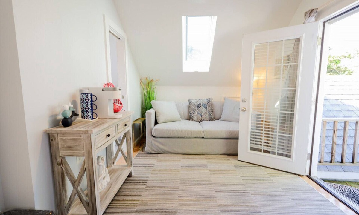 Northwest Harwich Condo | The Captain's Quarters Suite Unit - 10