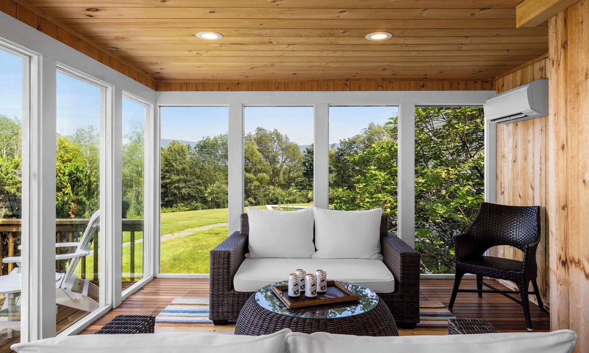 Manchester Hotel | The Equinox Golf Resort & Spa