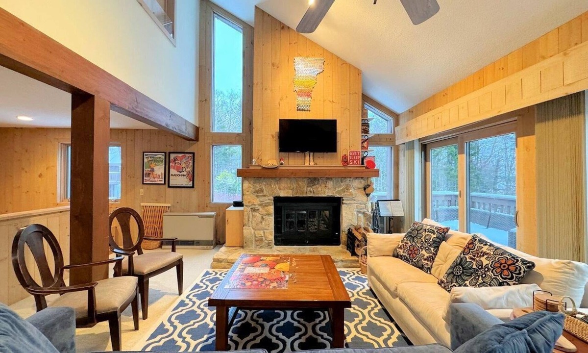 Bromley Mountain House | The Fabulous Ridges at Bromley!