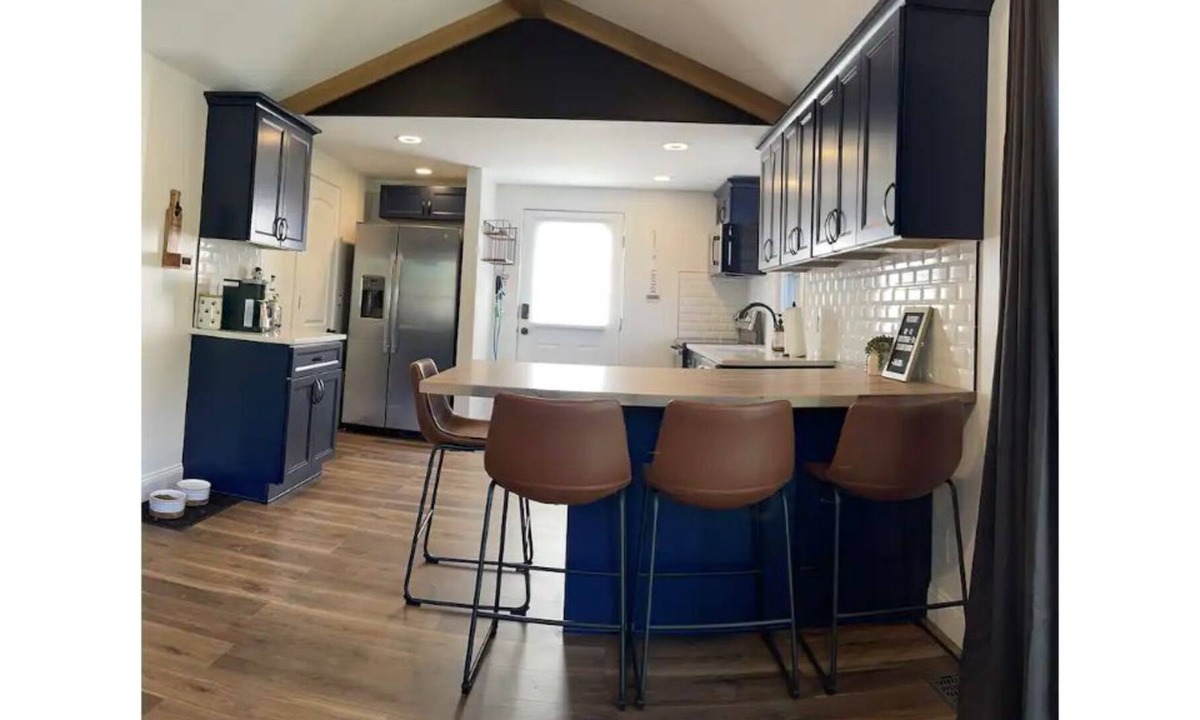 Honeoye Cottage | The Hideaway on Hobart - NEWLY RENOVATED/BRAND NEW